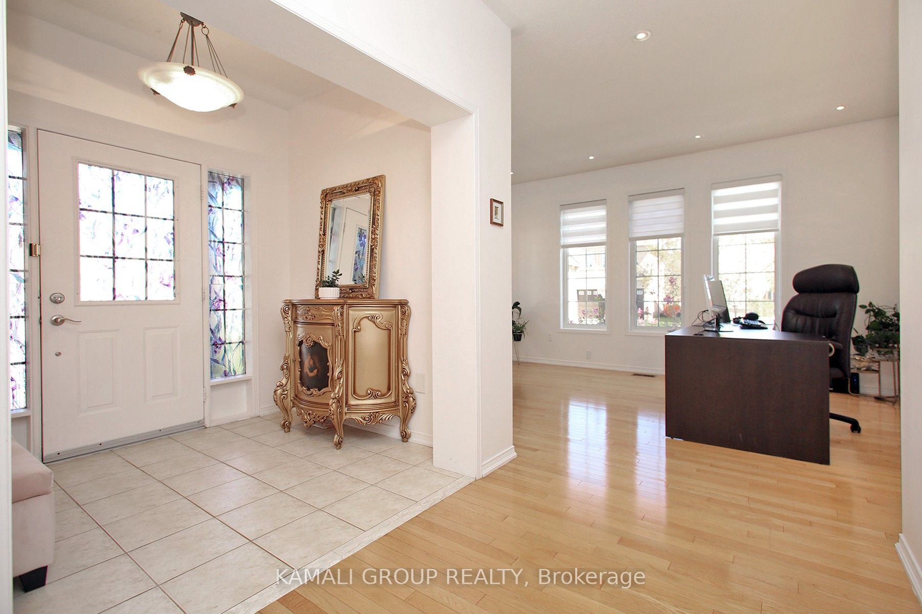 6 Glenis Gate Property Photo 5