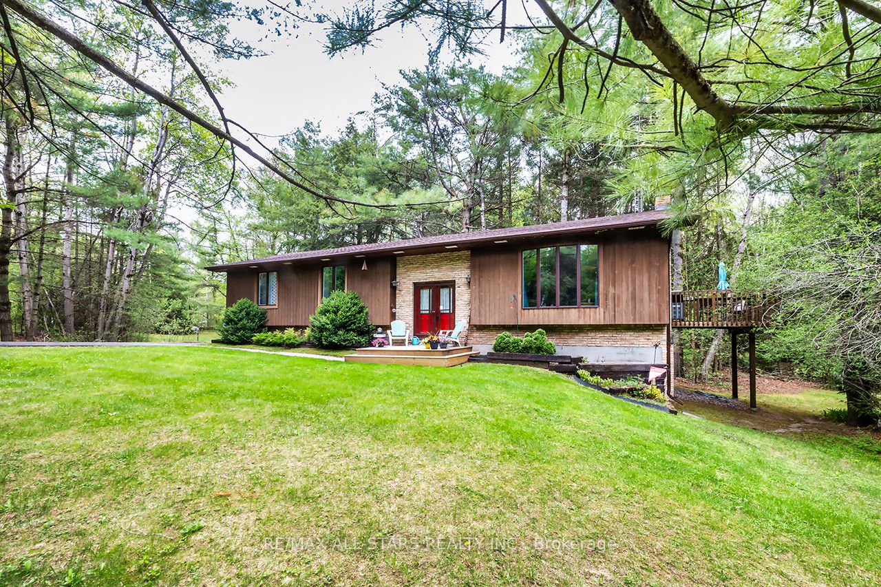 40 The Pines Lane Property Photo