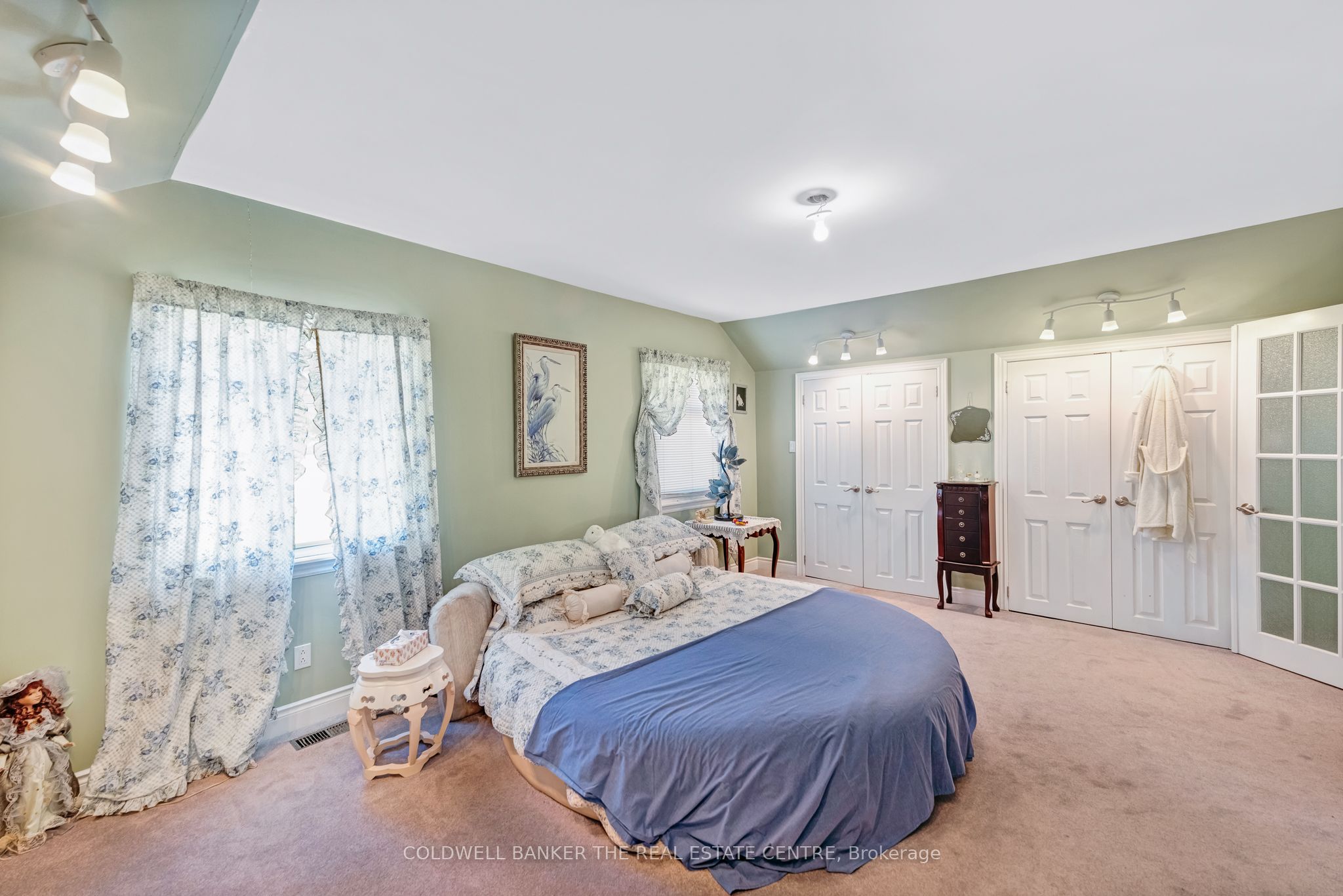 52 Osbourne Street Property Photo 24