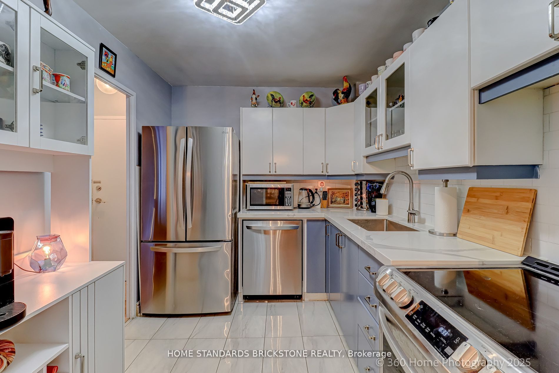 #202 - 16 Elgin Street Property Photo 1