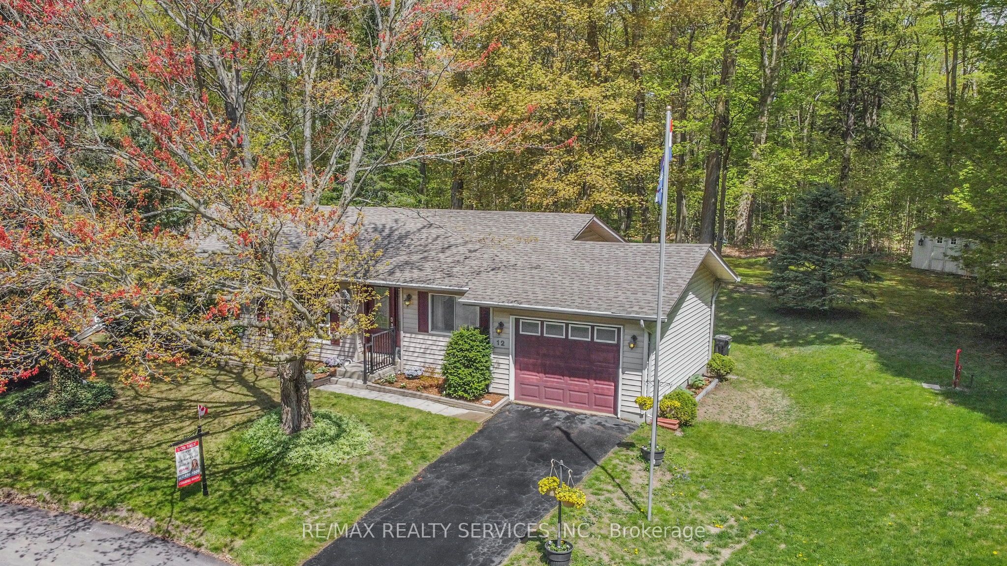 12 Pinetree Court Property Photo 1