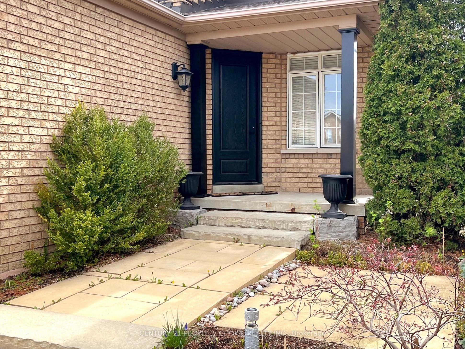 401 Cranston Park Avenue Property Photo 4