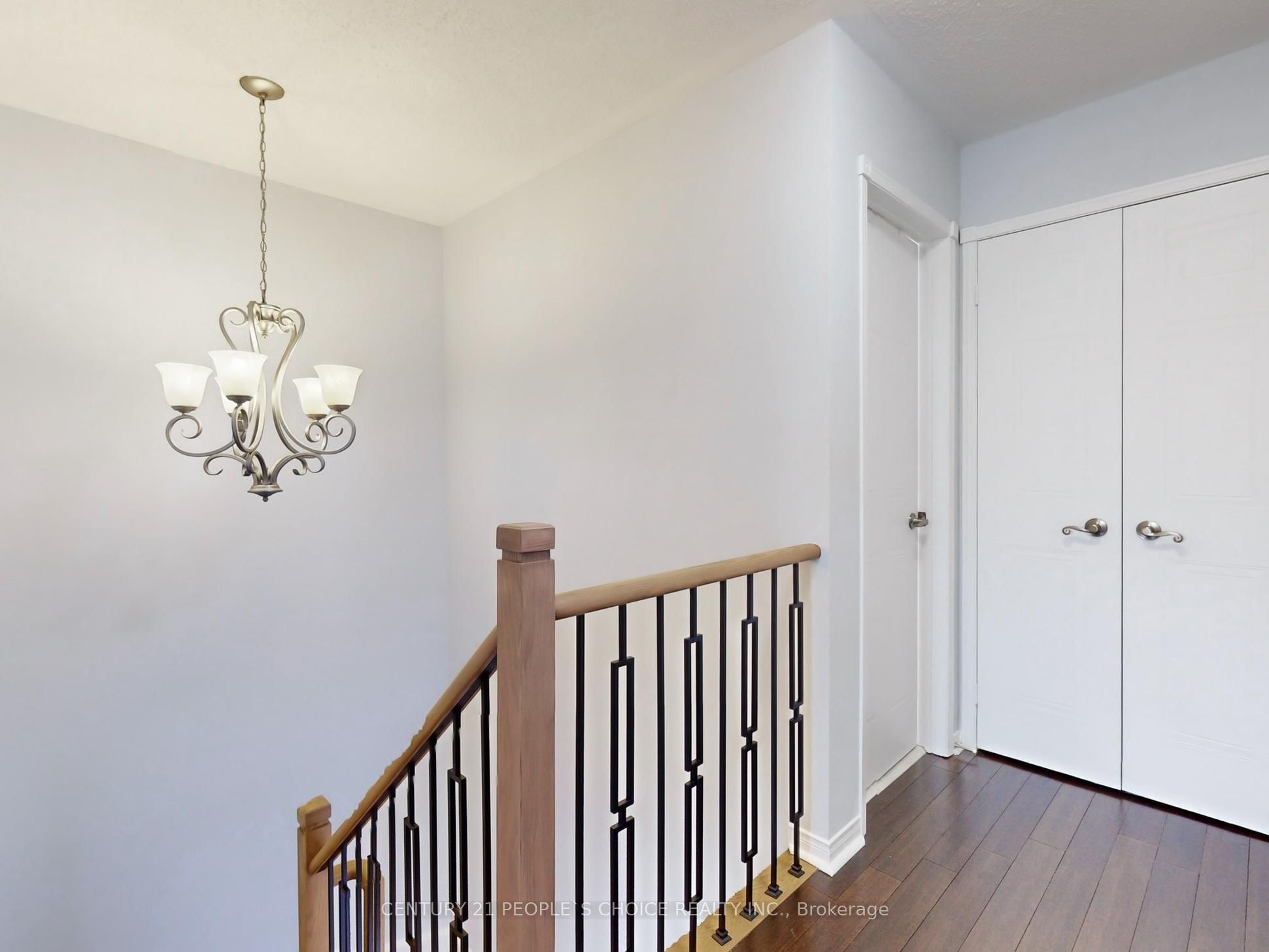 401 Cranston Park Avenue Property Photo 31
