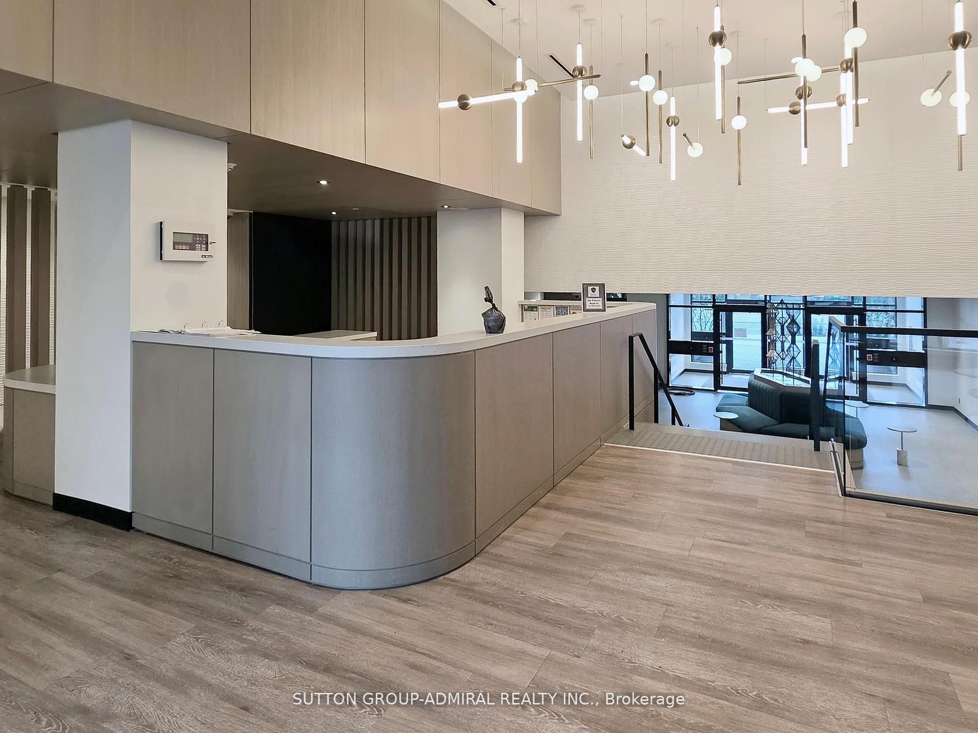 #403 - 7950 Bathurst Street Property Photo 6