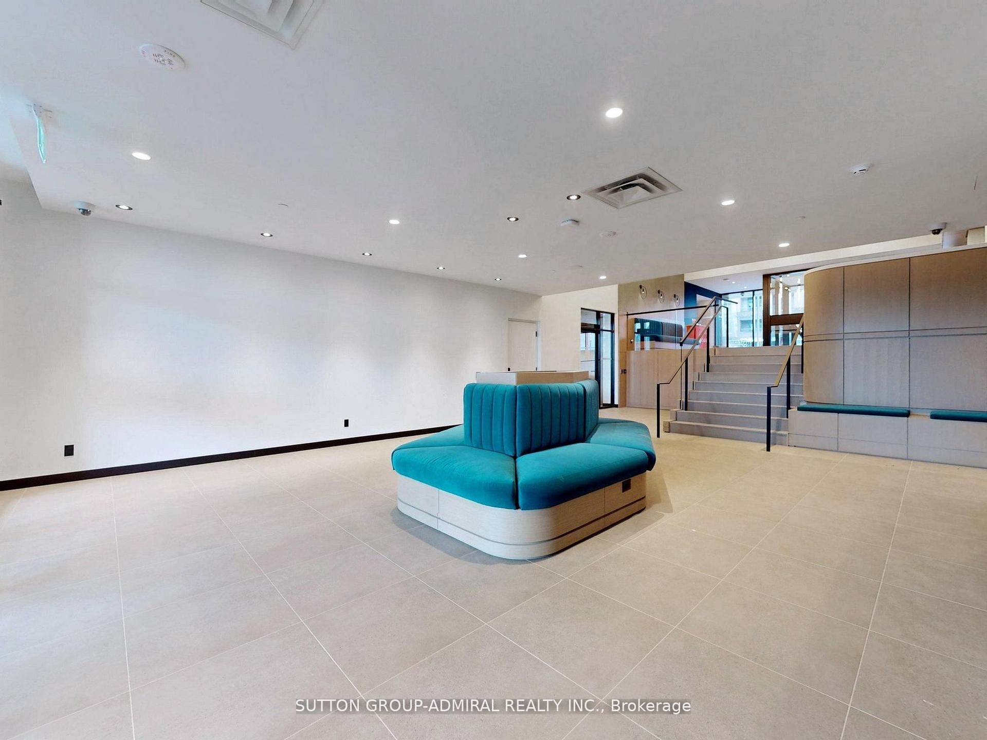 #403 - 7950 Bathurst Street Property Photo 7