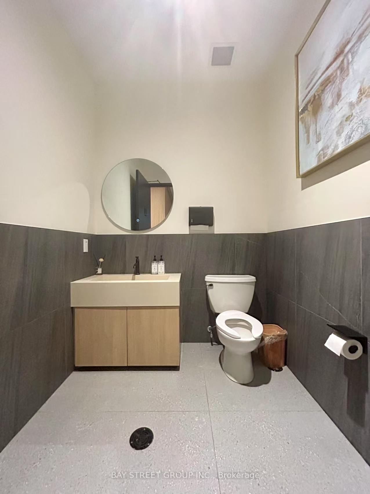 8365 Woodbine Avenue 101 Property Photo 4