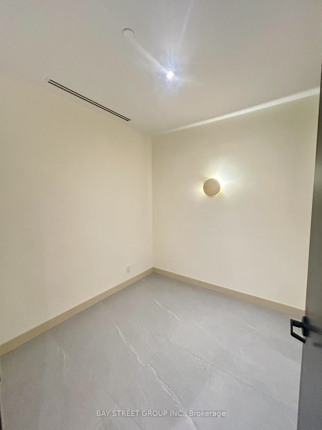 8365 Woodbine Avenue 101 Property Photo 6
