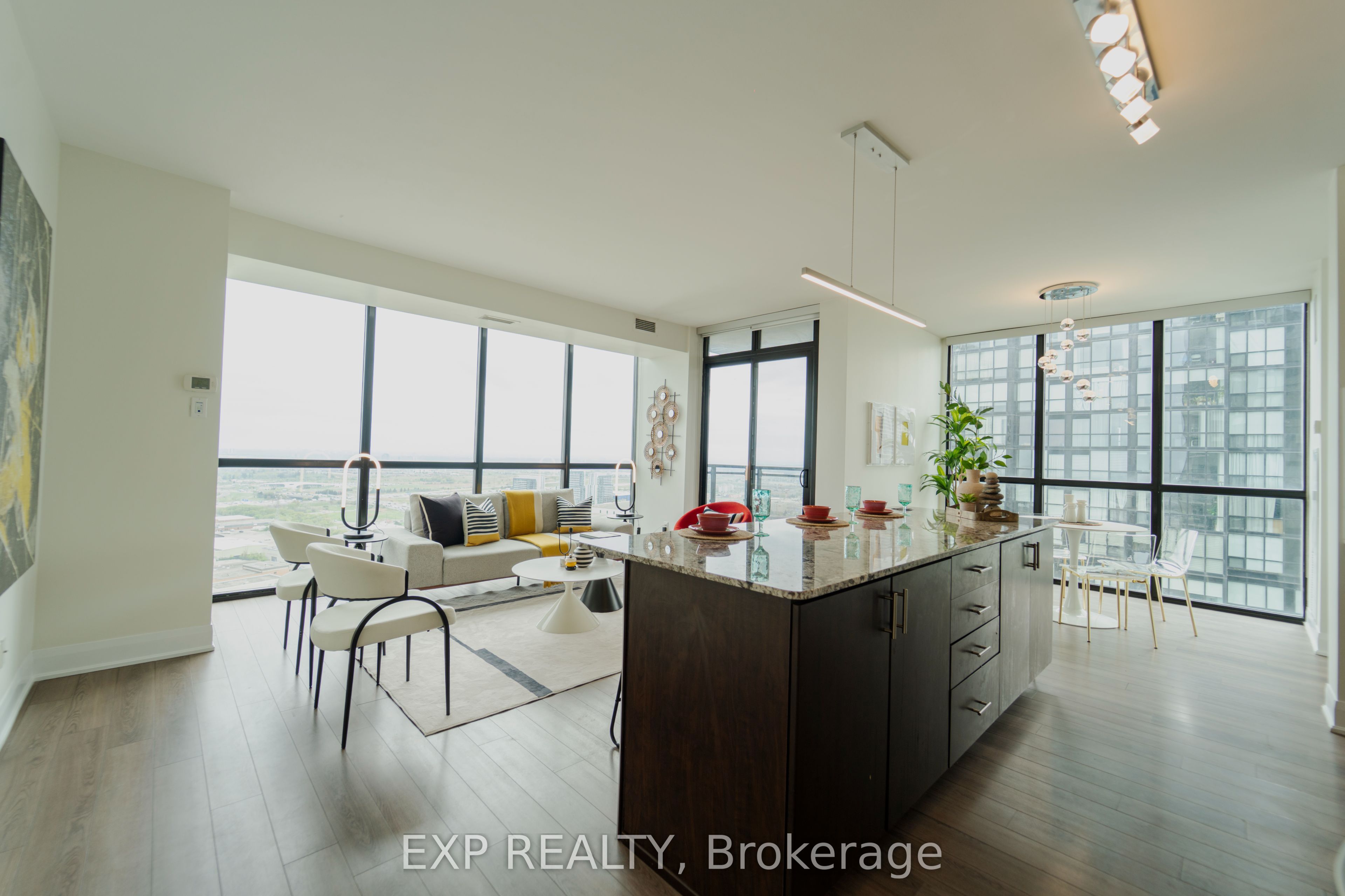 #2803 - 2900 Highway 7 Road Property Photo 1