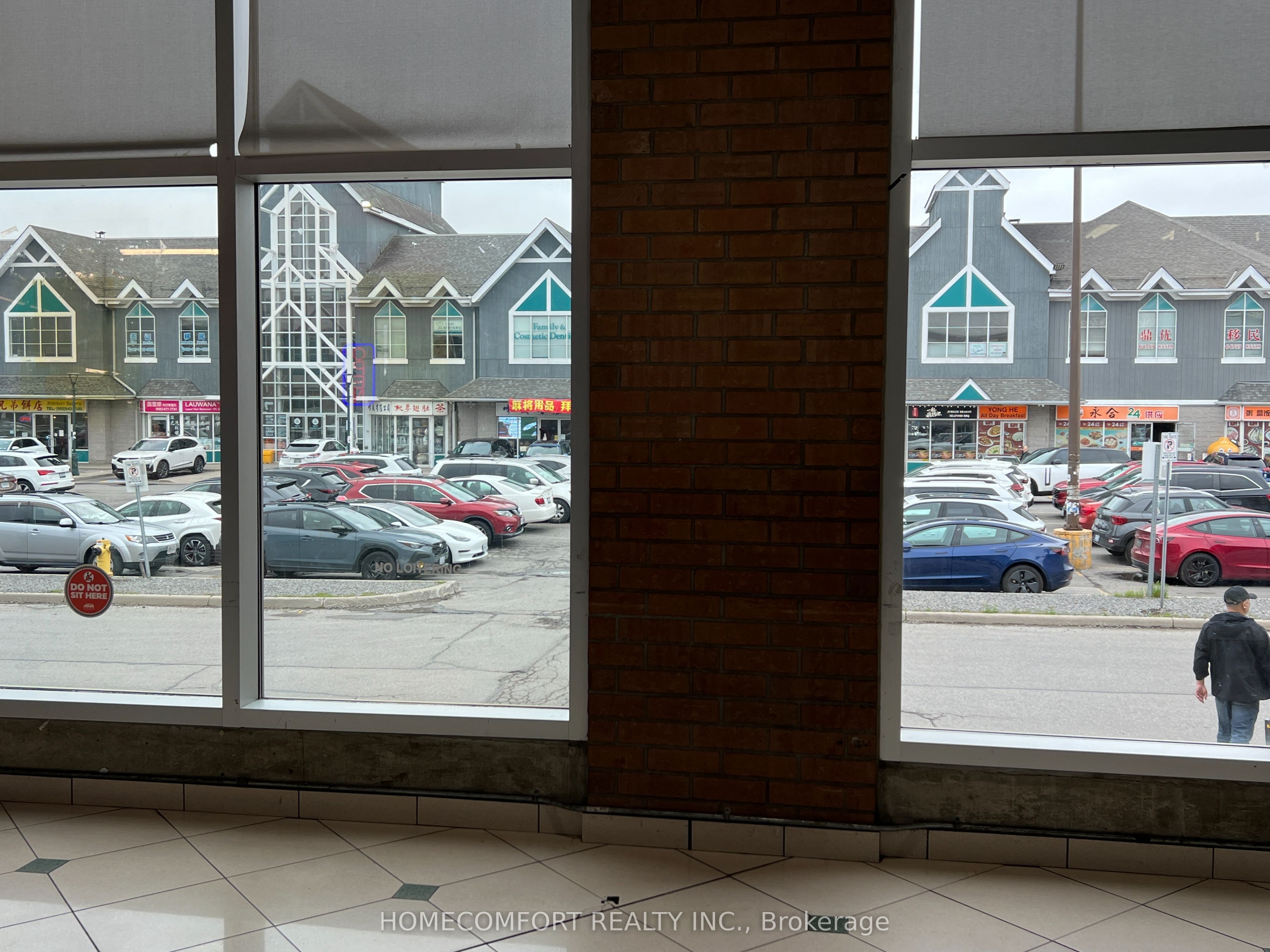 4300 Steeles Avenue E25 Property Photo 4
