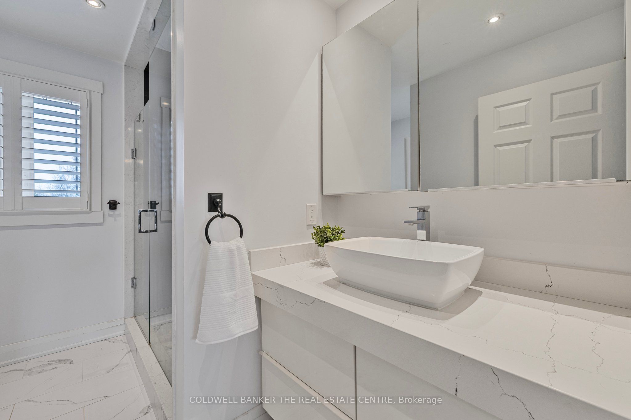 3 Donlands Avenue Property Photo 37