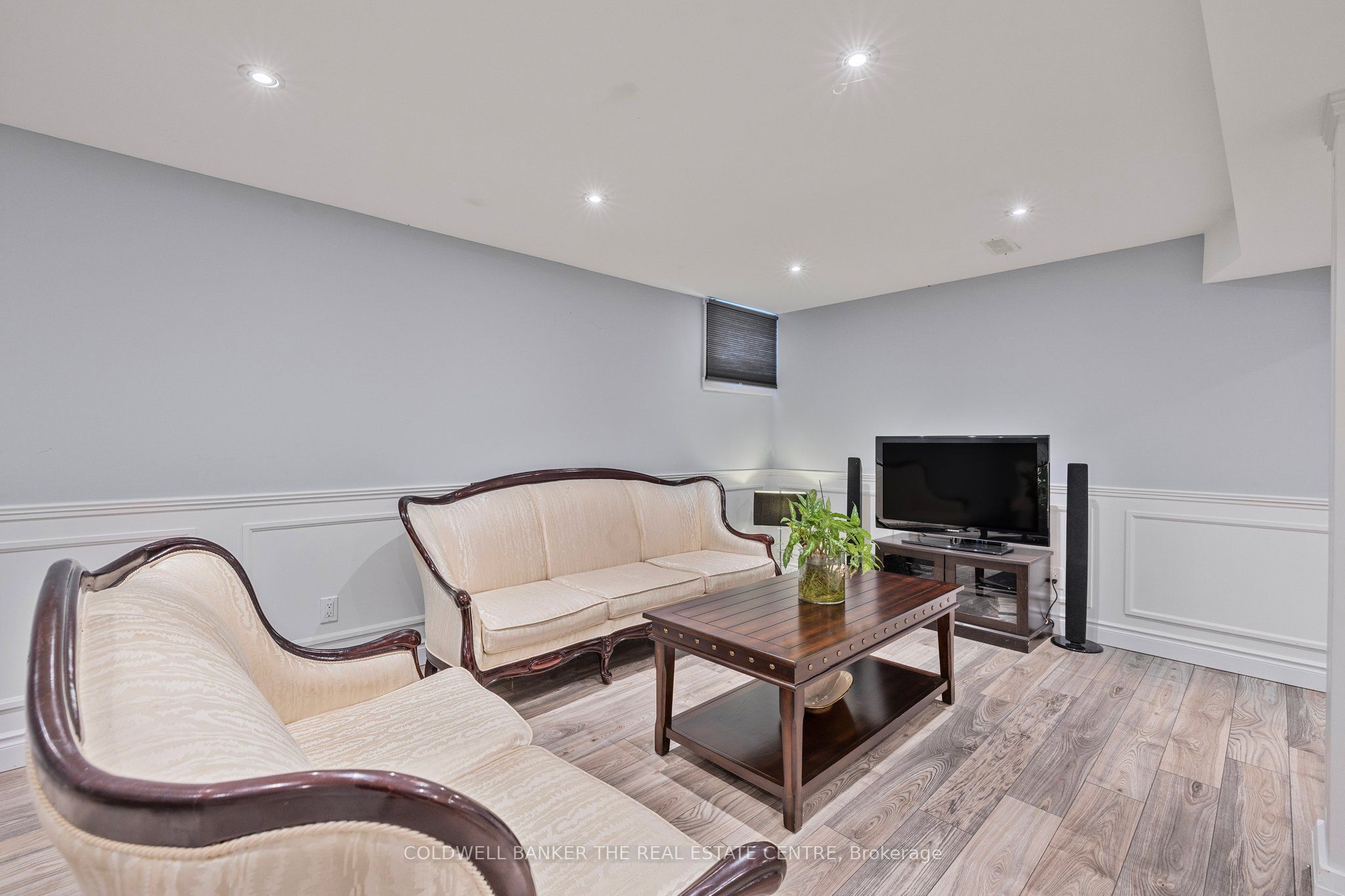3 Donlands Avenue Property Photo 42