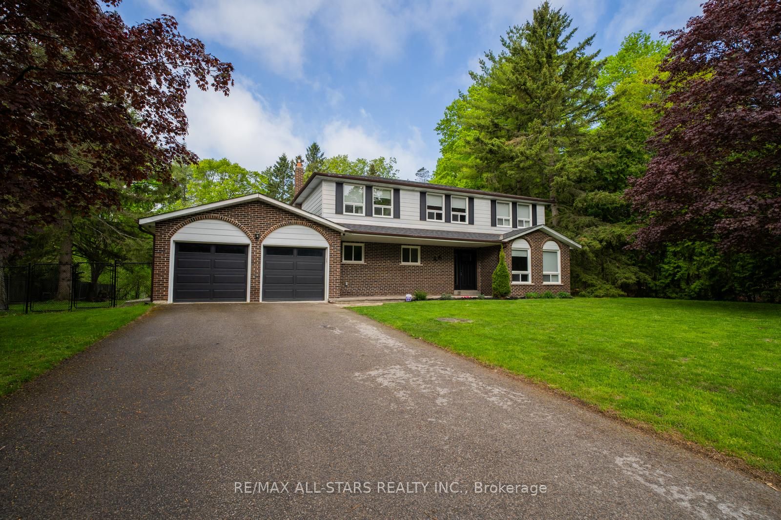 46 Iroquois Dr Property Photo 1