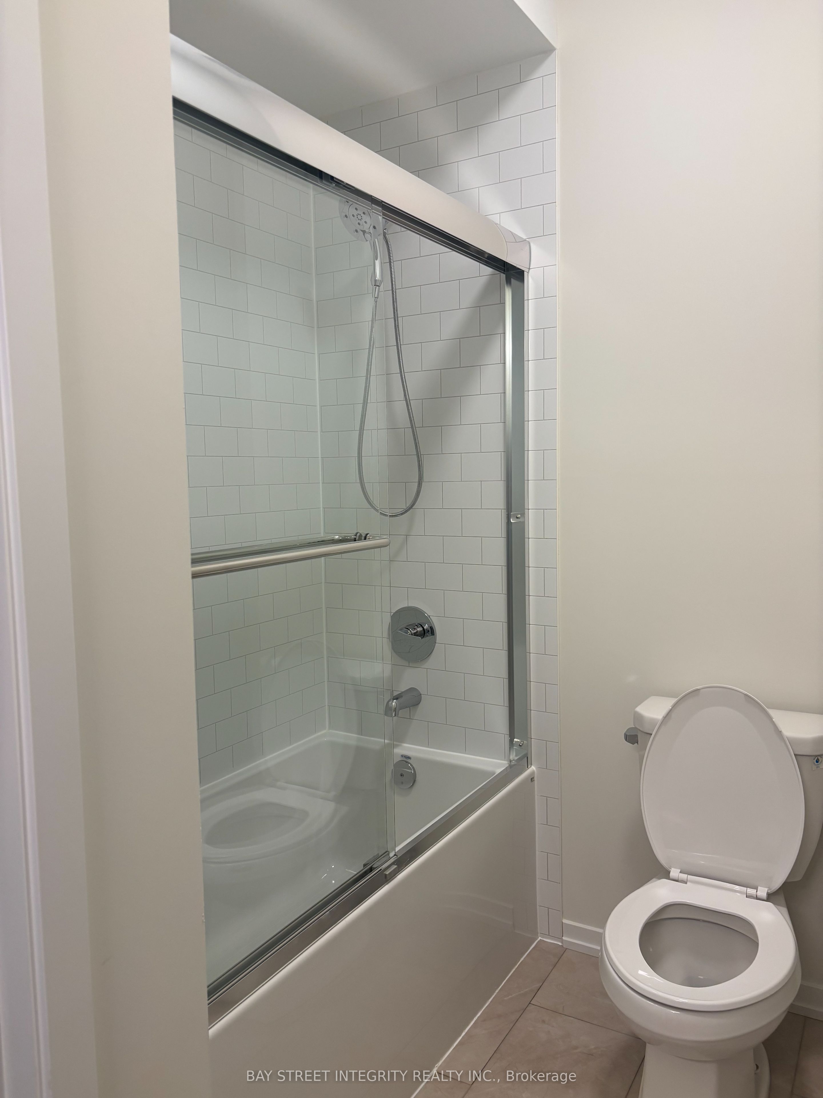 64 Matawin Lane Property Photo 6