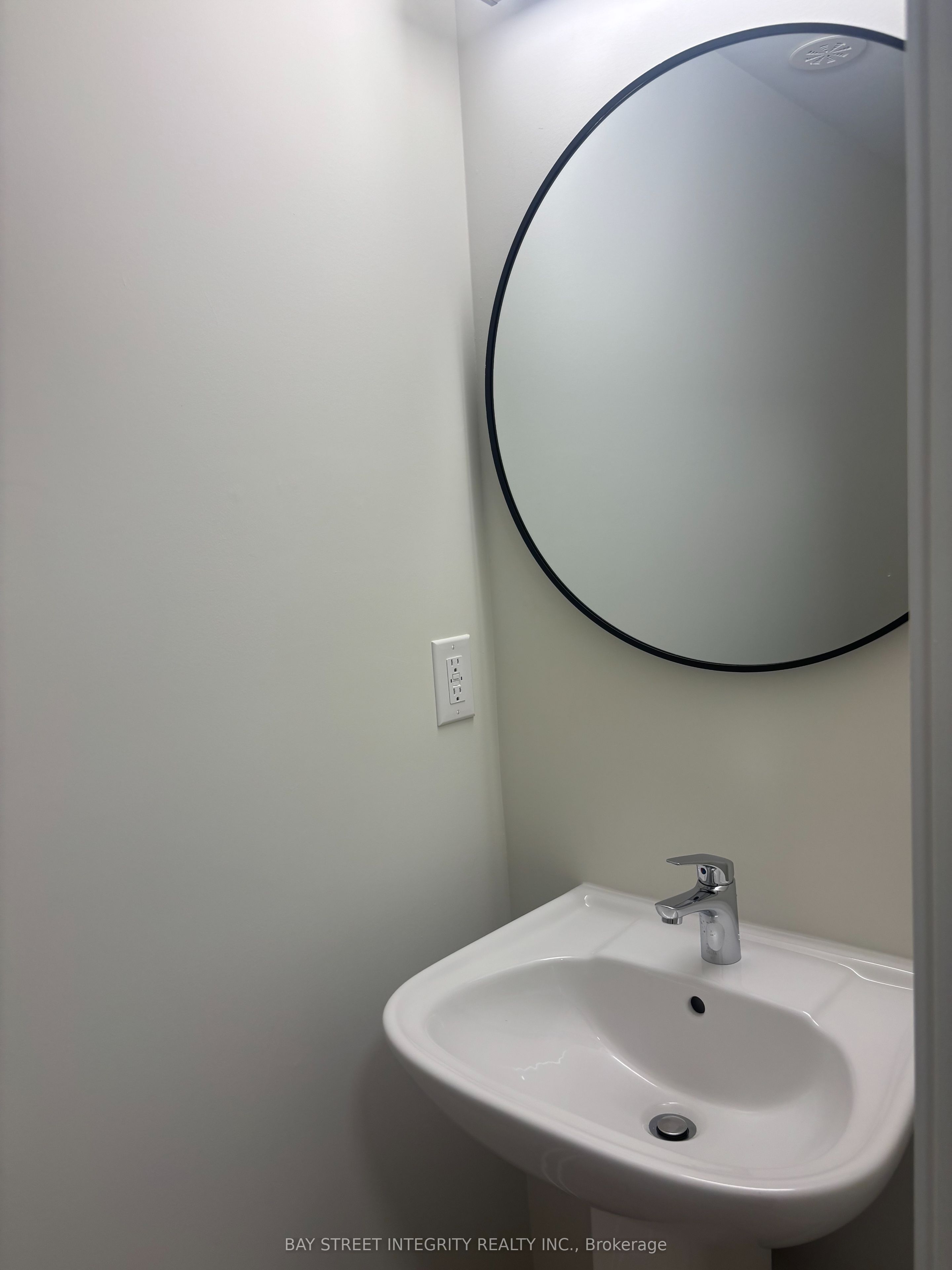 64 Matawin Lane Property Photo 14
