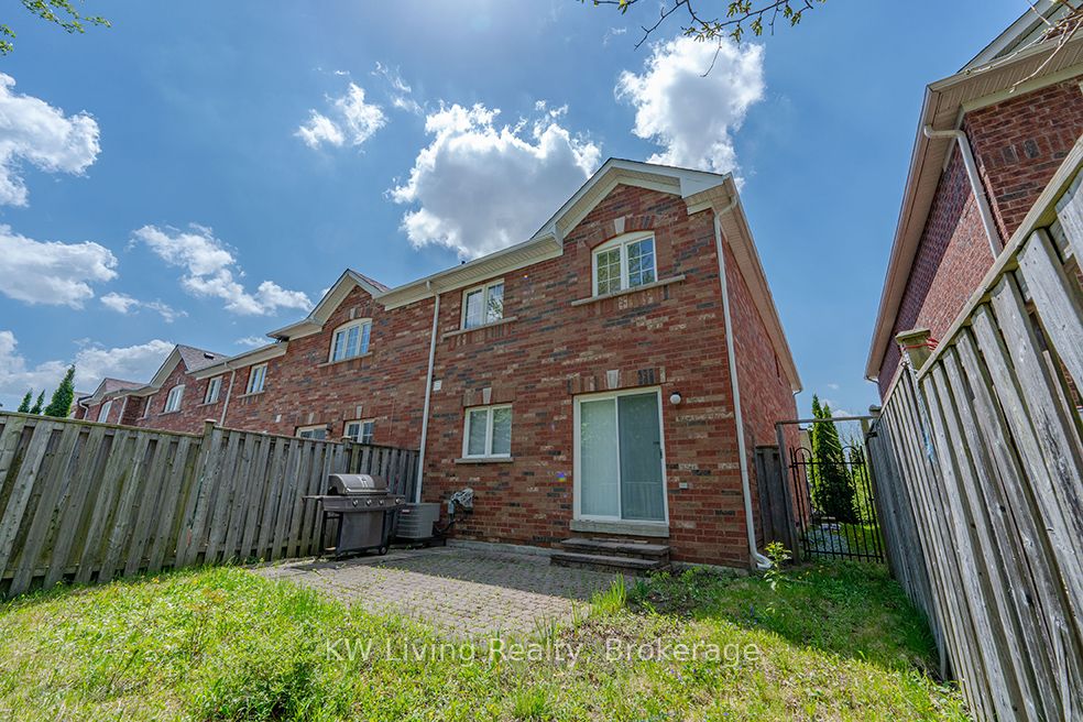 98 Matteo David Drive Property Photo 8