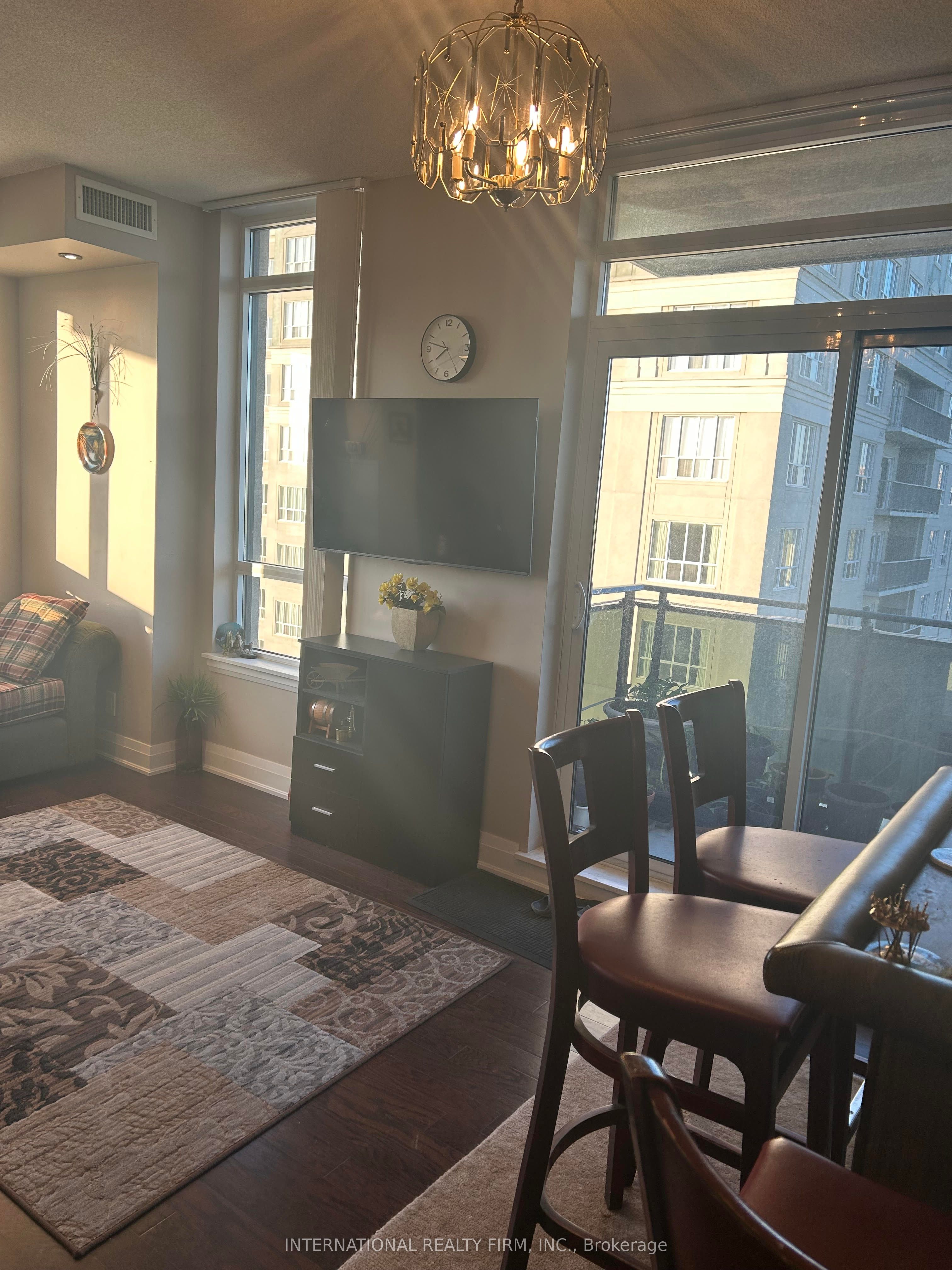 #1004 - 520 Steeles Avenue Property Photo 38