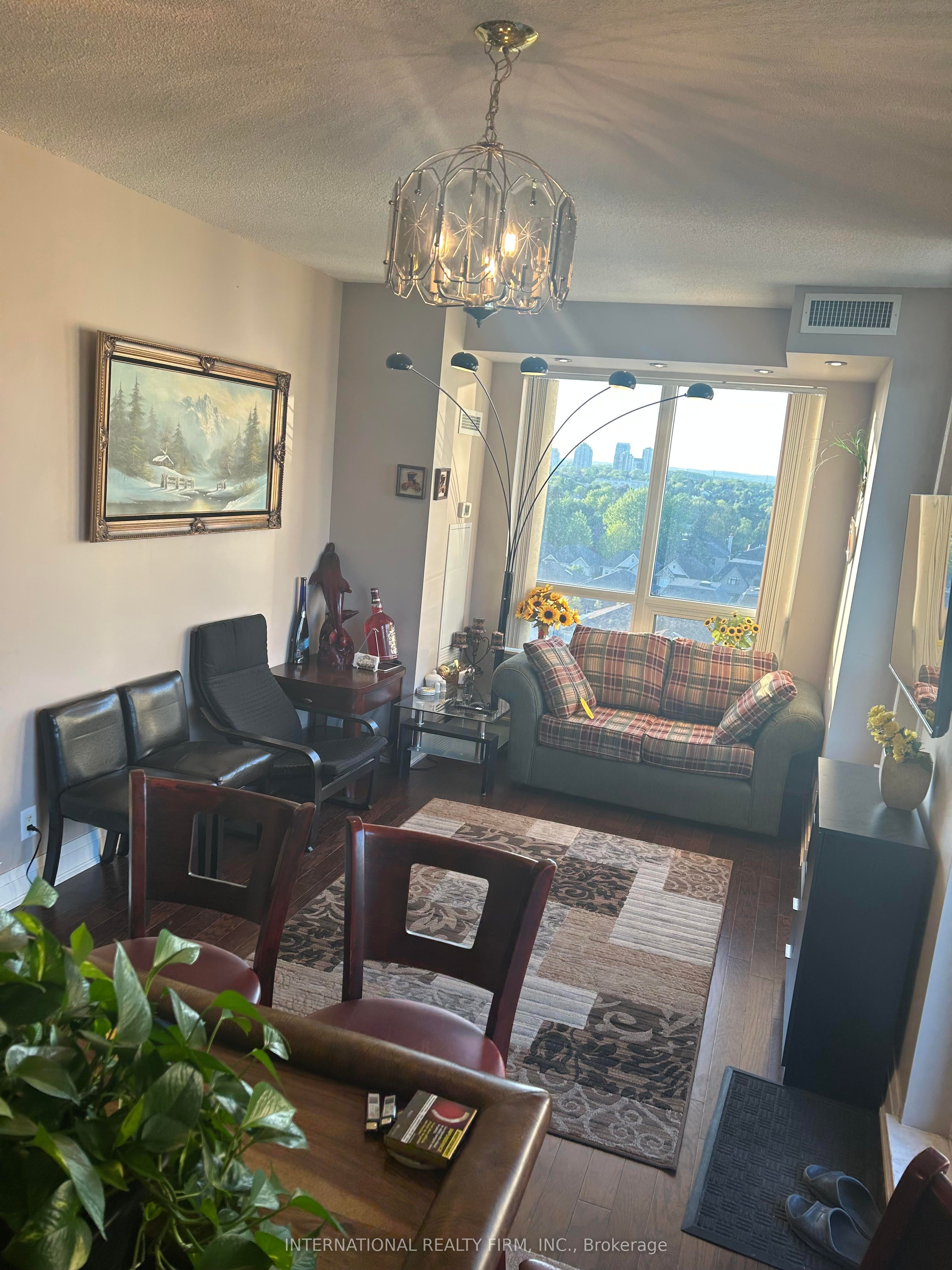 #1004 - 520 Steeles Avenue Property Photo 39