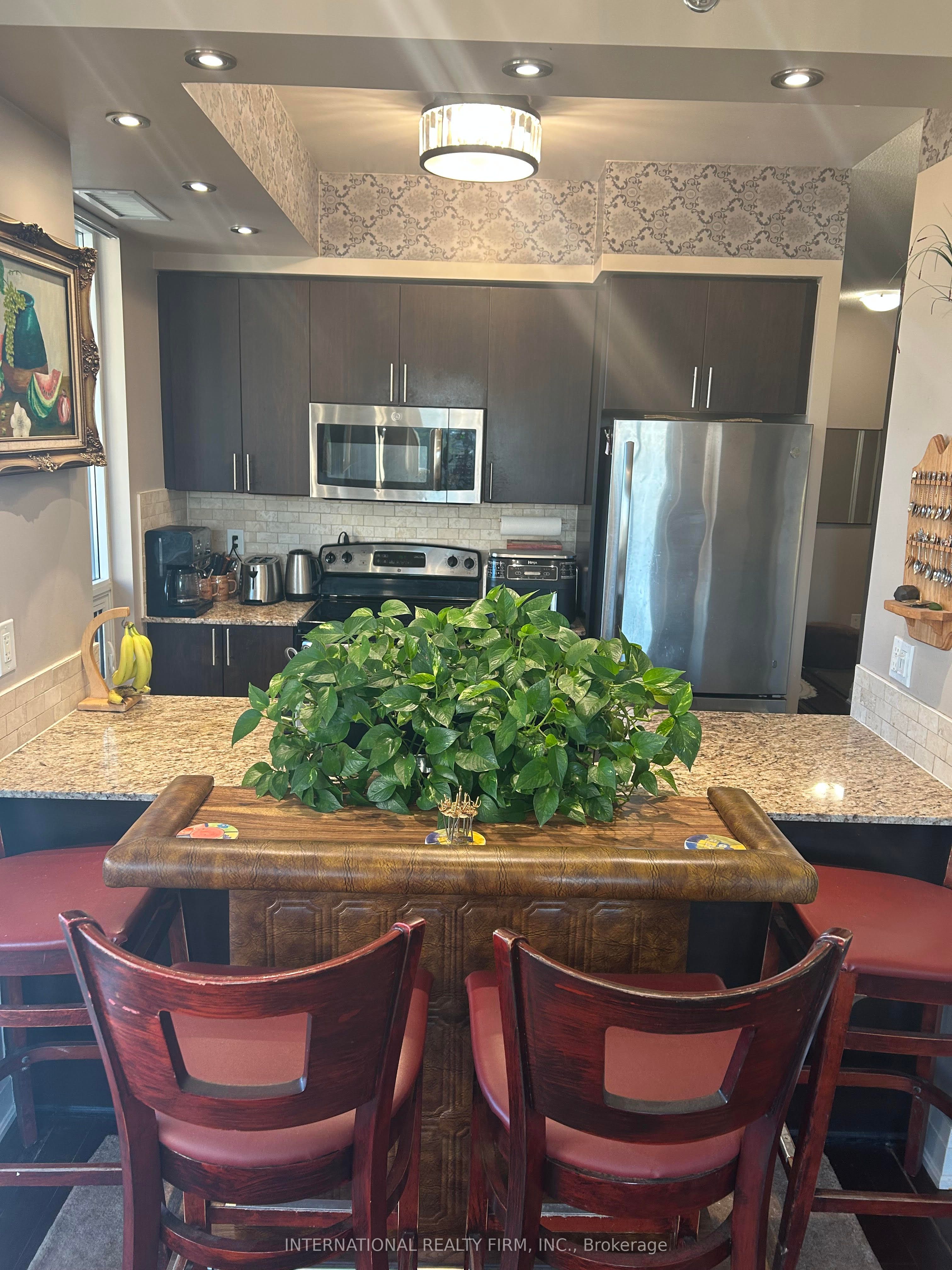 #1004 - 520 Steeles Avenue Property Photo 42