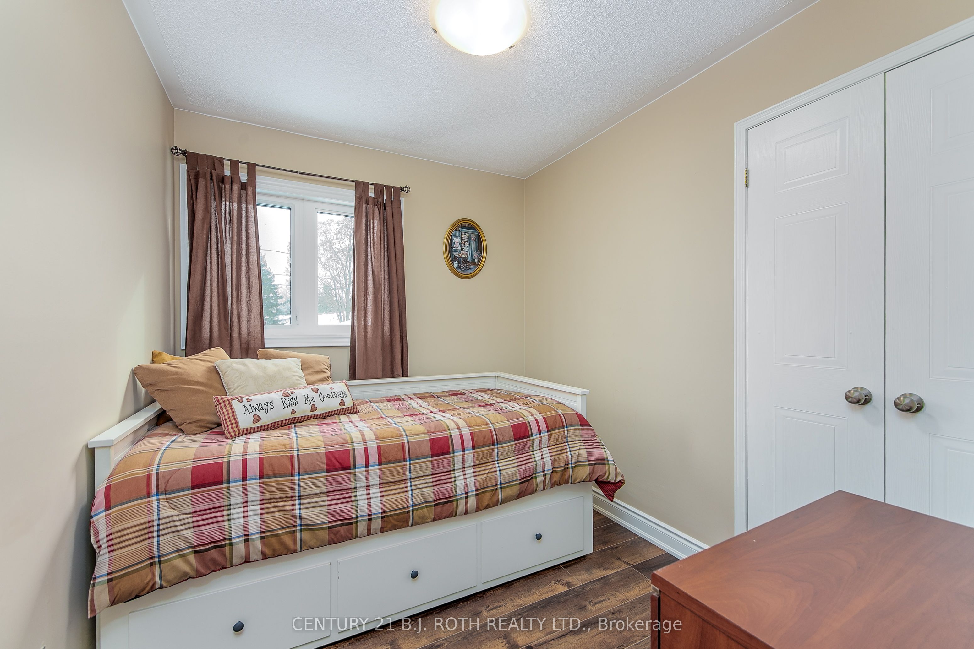 239 Centre Street Property Photo 16