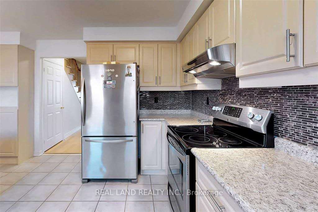 188 Bantry Avenue Room Property Photo 4