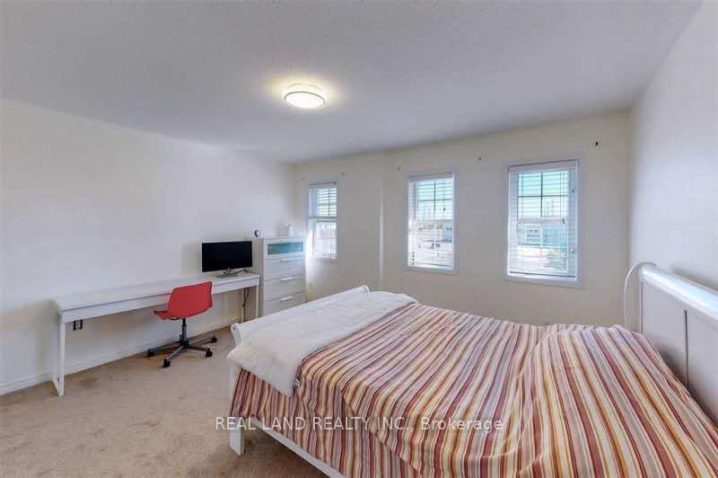 #room - 188 Bantry Avenue Property Photo 1
