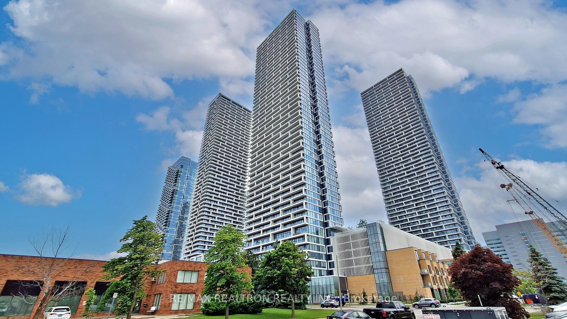 #503 - 898 Portage Parkway Property Photo