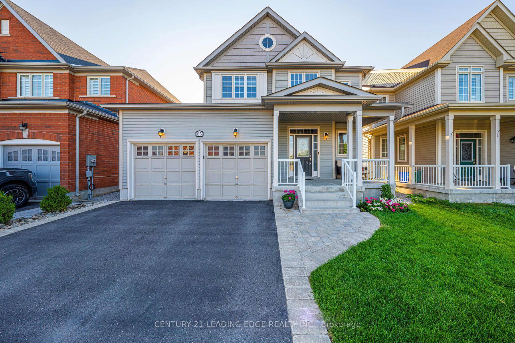 83 Thornlodge Drive Property Photo 1