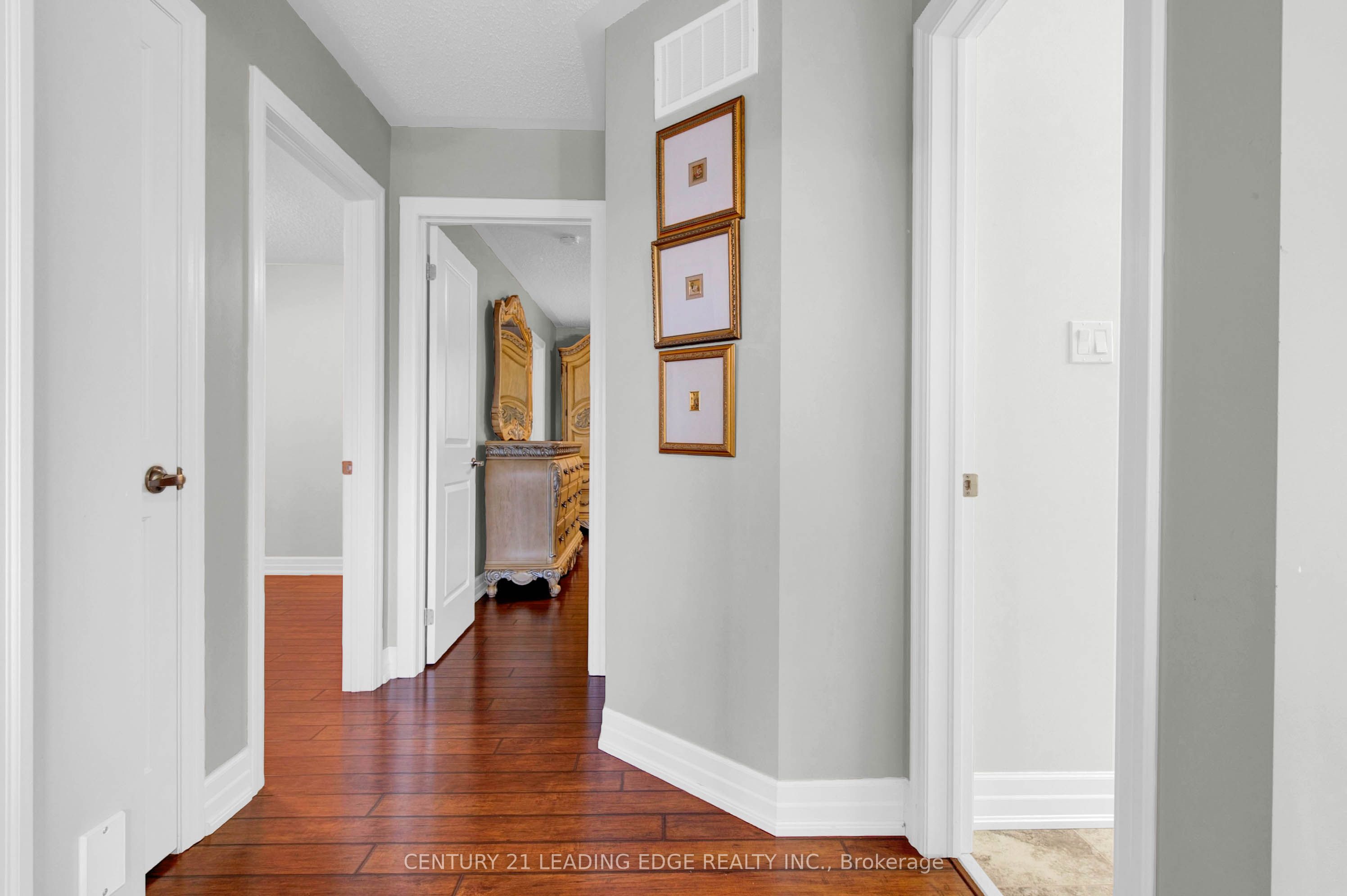 83 Thornlodge Drive Property Photo 16