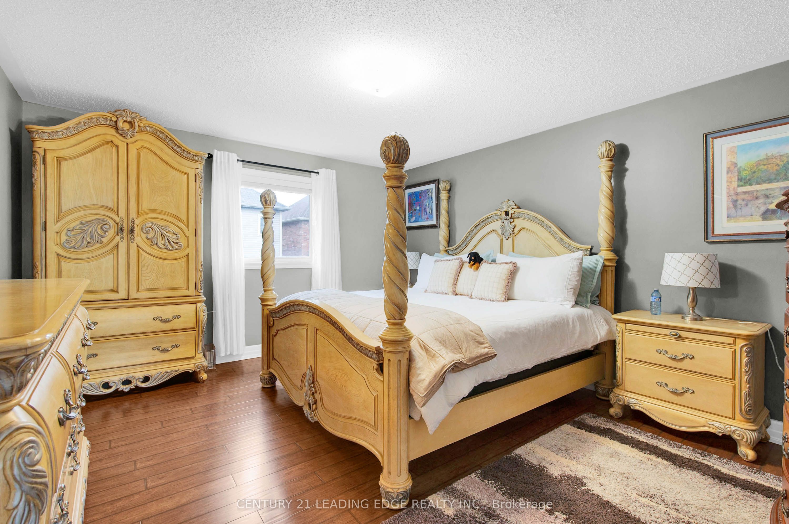 83 Thornlodge Drive Property Photo 17