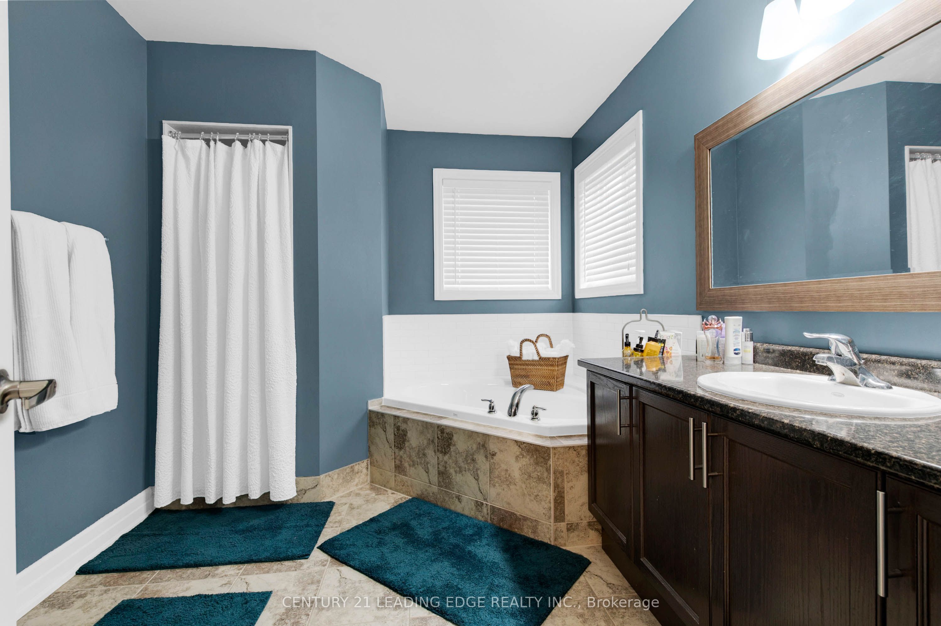 83 Thornlodge Drive Property Photo 20