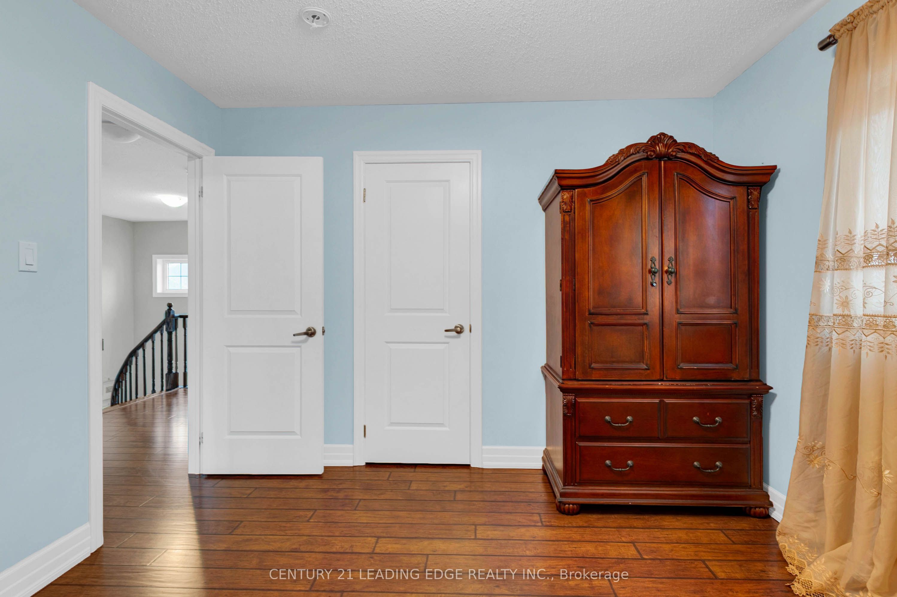 83 Thornlodge Drive Property Photo 23