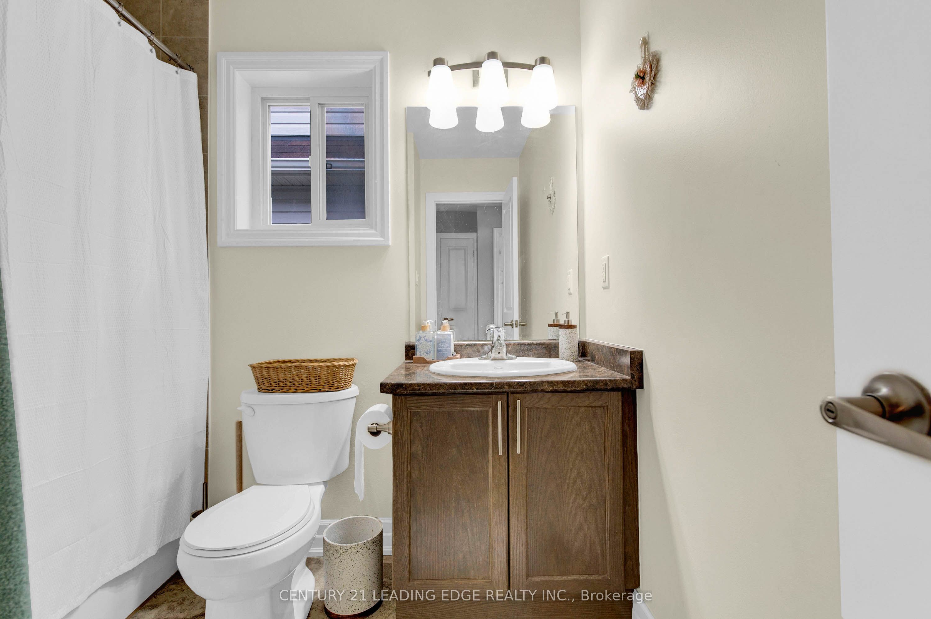 83 Thornlodge Drive Property Photo 26