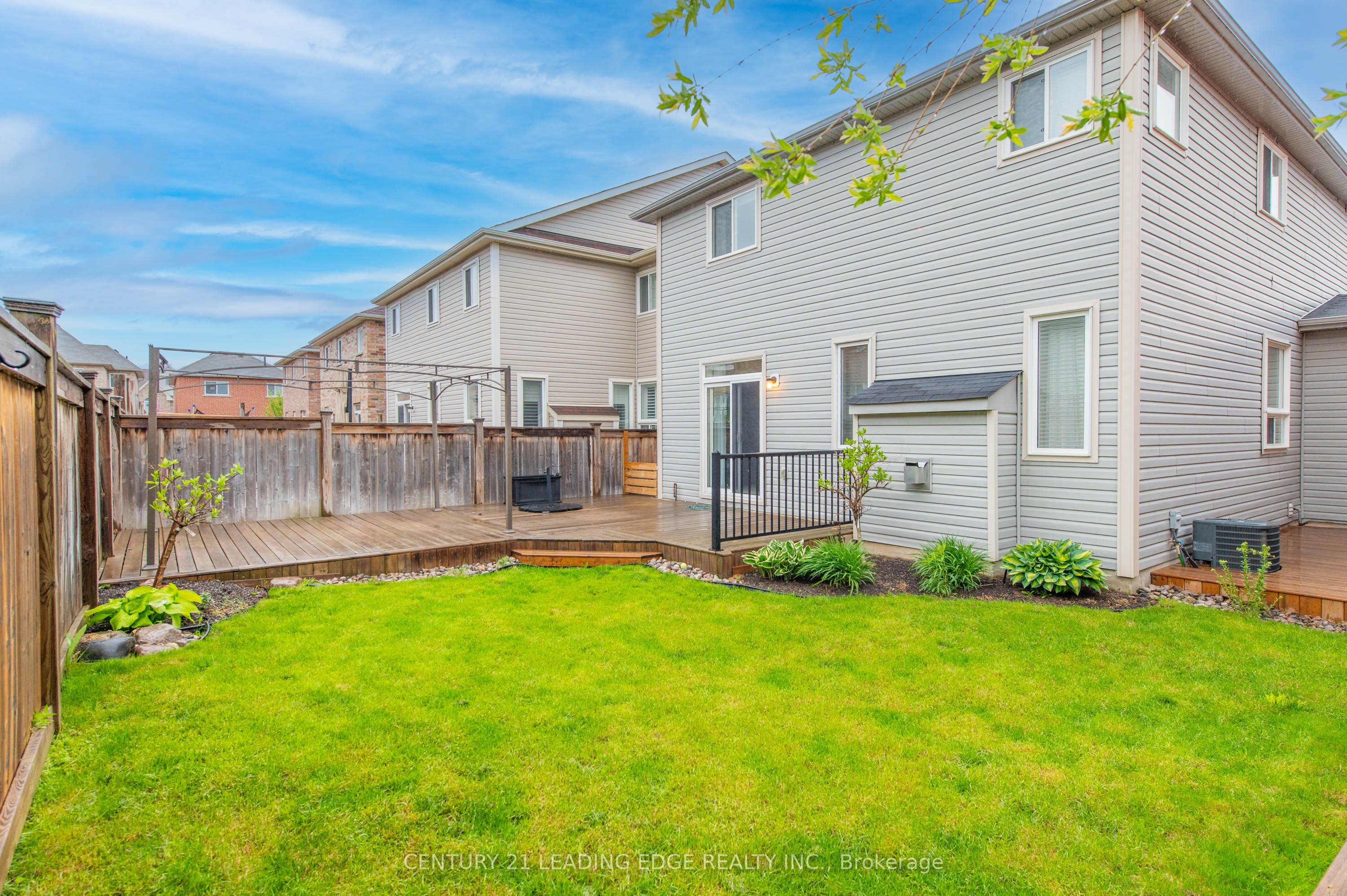 83 Thornlodge Drive Property Photo 30
