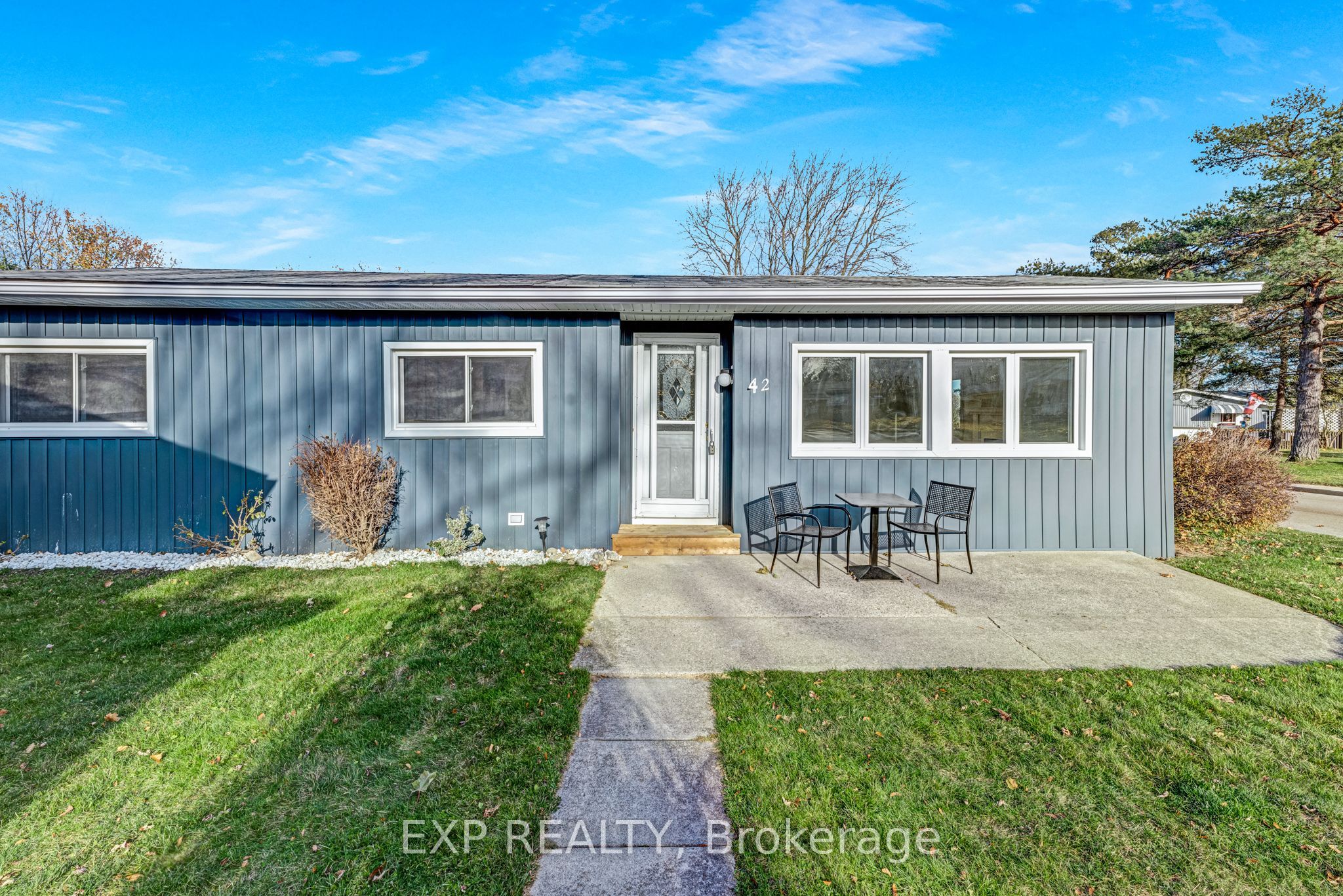 42 Flora Drive Property Photo 2