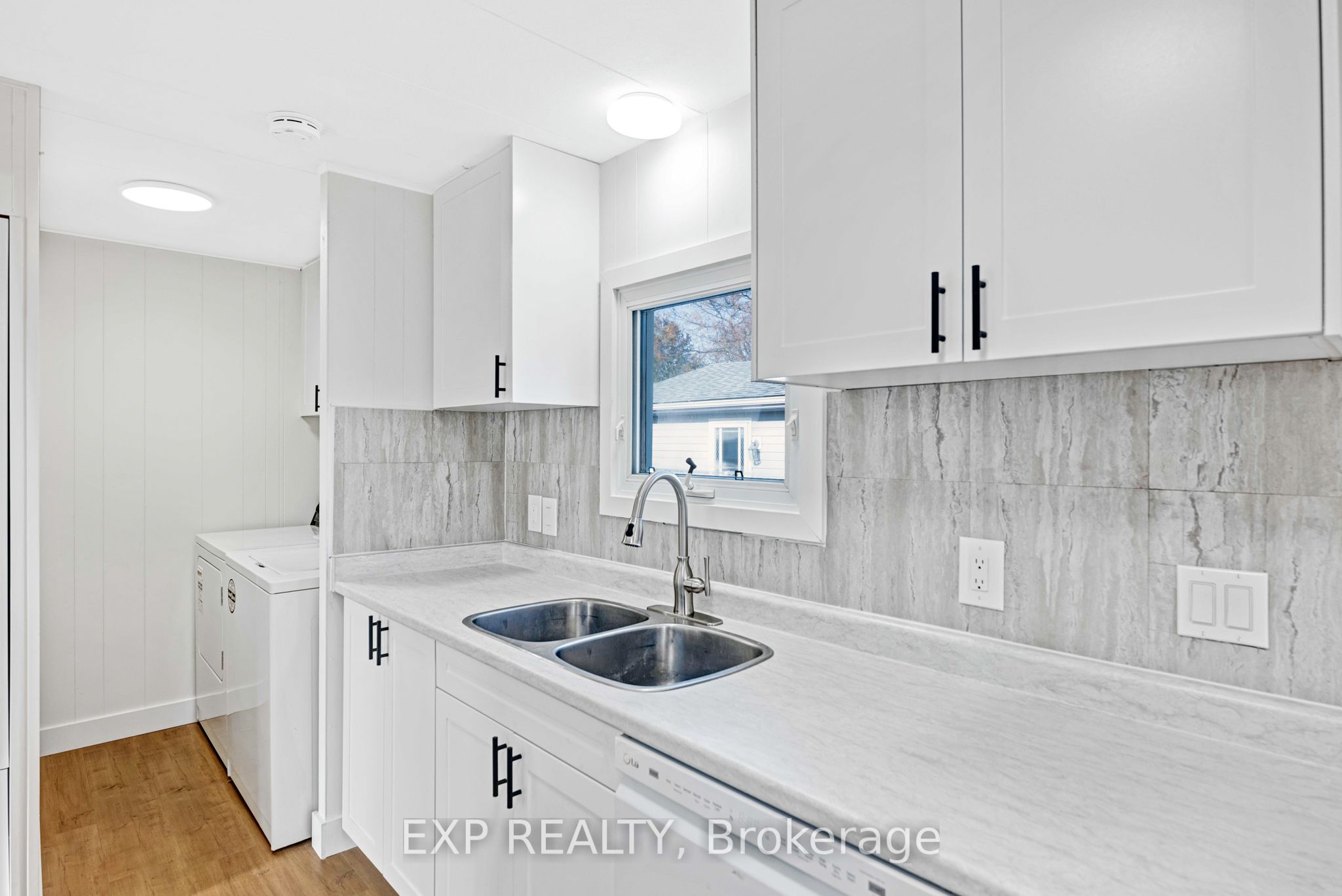 42 Flora Drive Property Photo 11