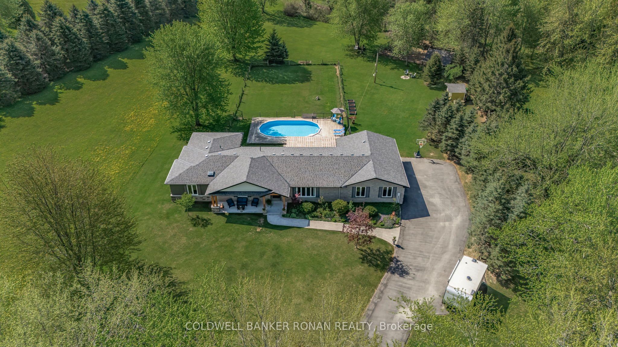 6349 12 Line Property Photo 1