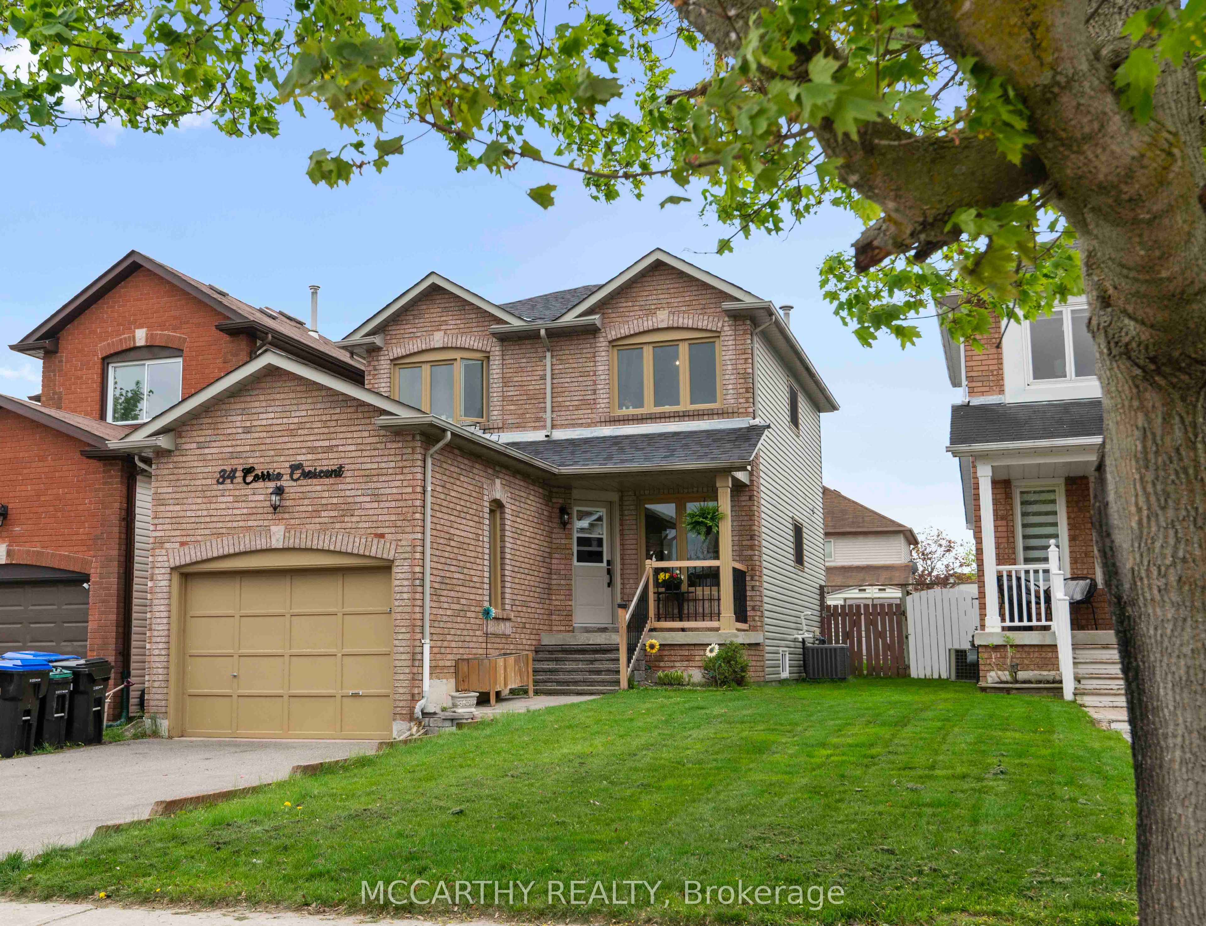 34 Corrie Cres Property Photo 1
