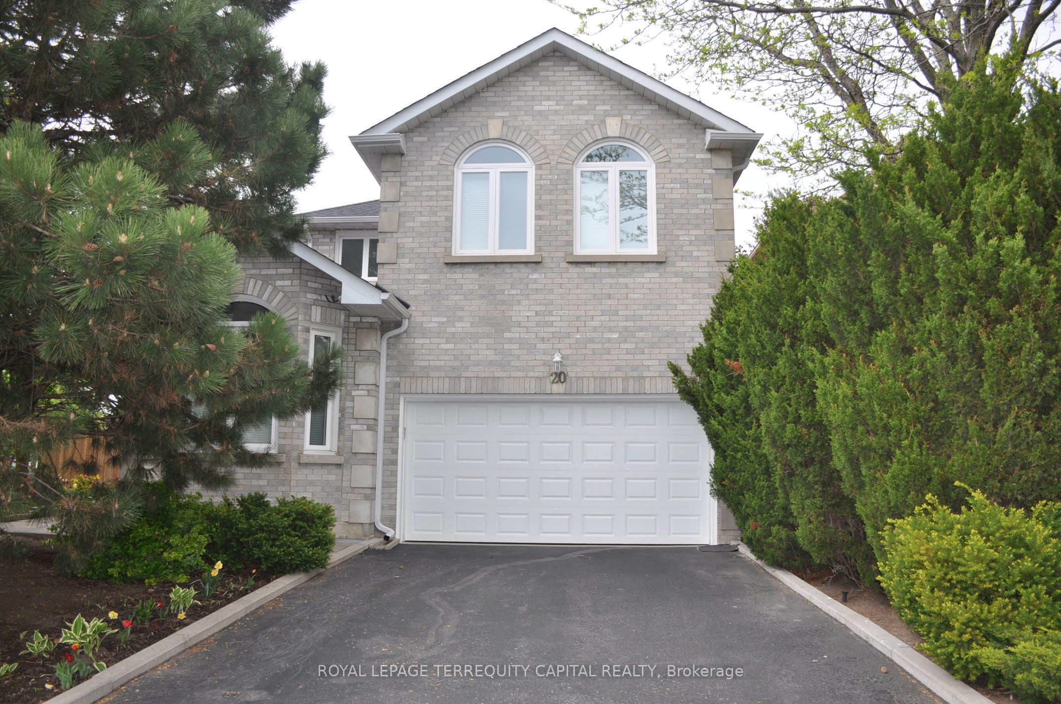 20 Brownridge Drive Property Photo 1