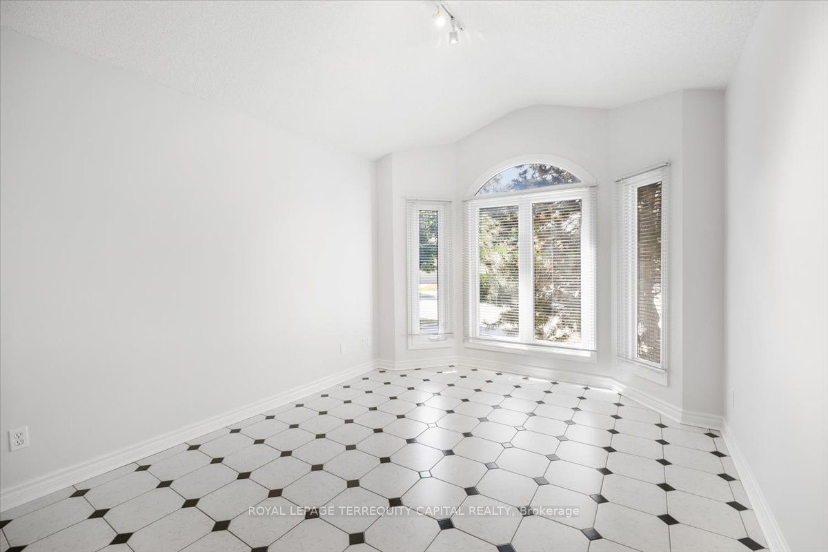 20 Brownridge Drive Property Photo 3