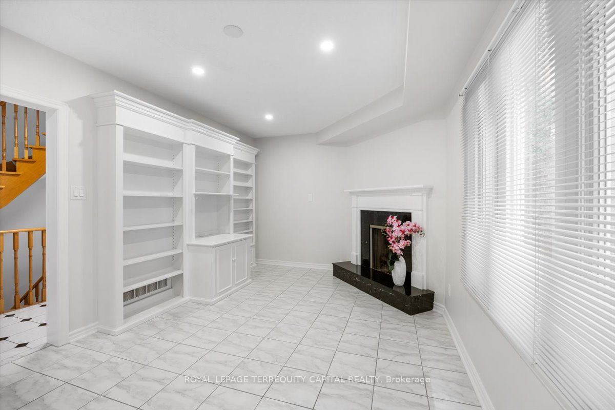 20 Brownridge Drive Property Photo 10