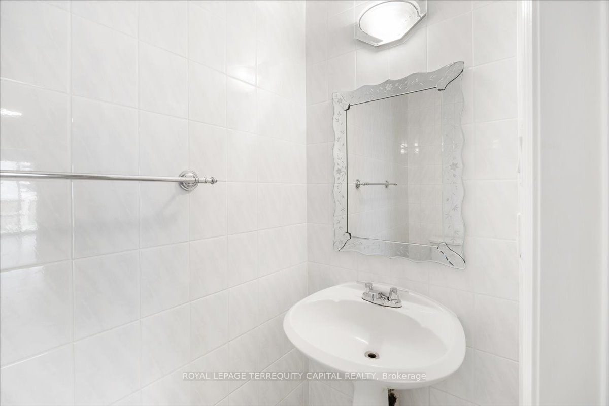 20 Brownridge Drive Property Photo 12