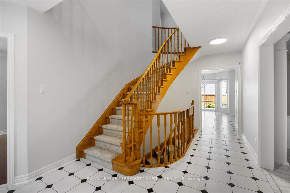 20 Brownridge Drive Property Photo 14