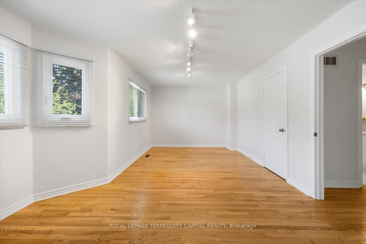 20 Brownridge Drive Property Photo 17