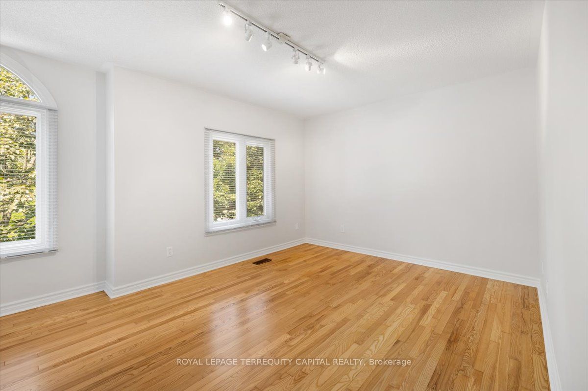 20 Brownridge Drive Property Photo 19