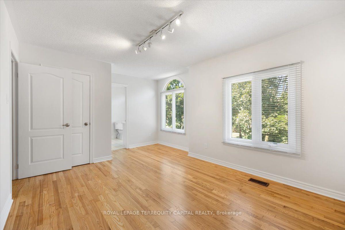 20 Brownridge Drive Property Photo 20