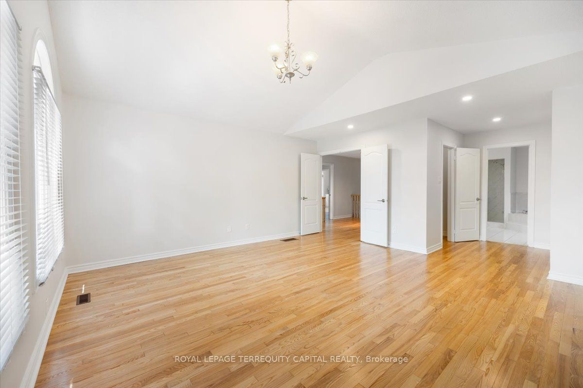 20 Brownridge Drive Property Photo 28