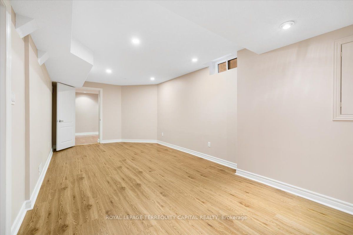 20 Brownridge Drive Property Photo 38