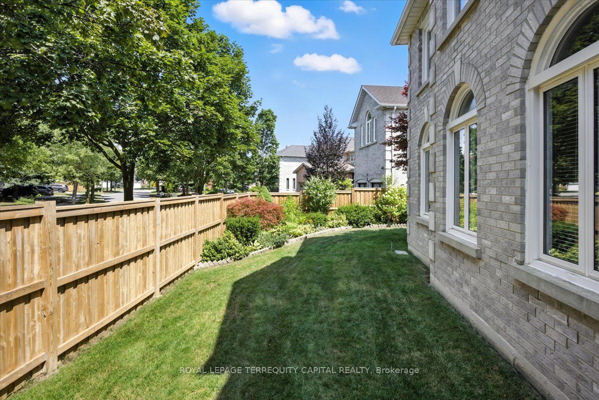 20 Brownridge Drive Property Photo 41