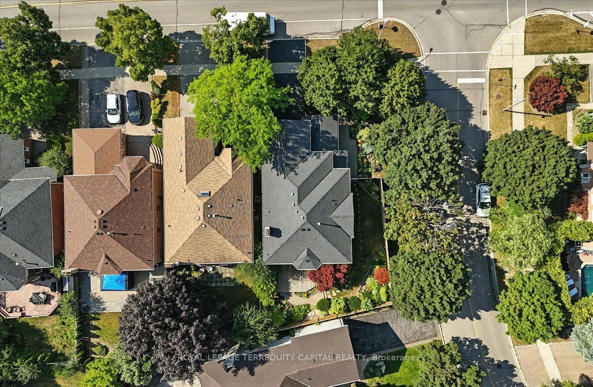 20 Brownridge Drive Property Photo 47