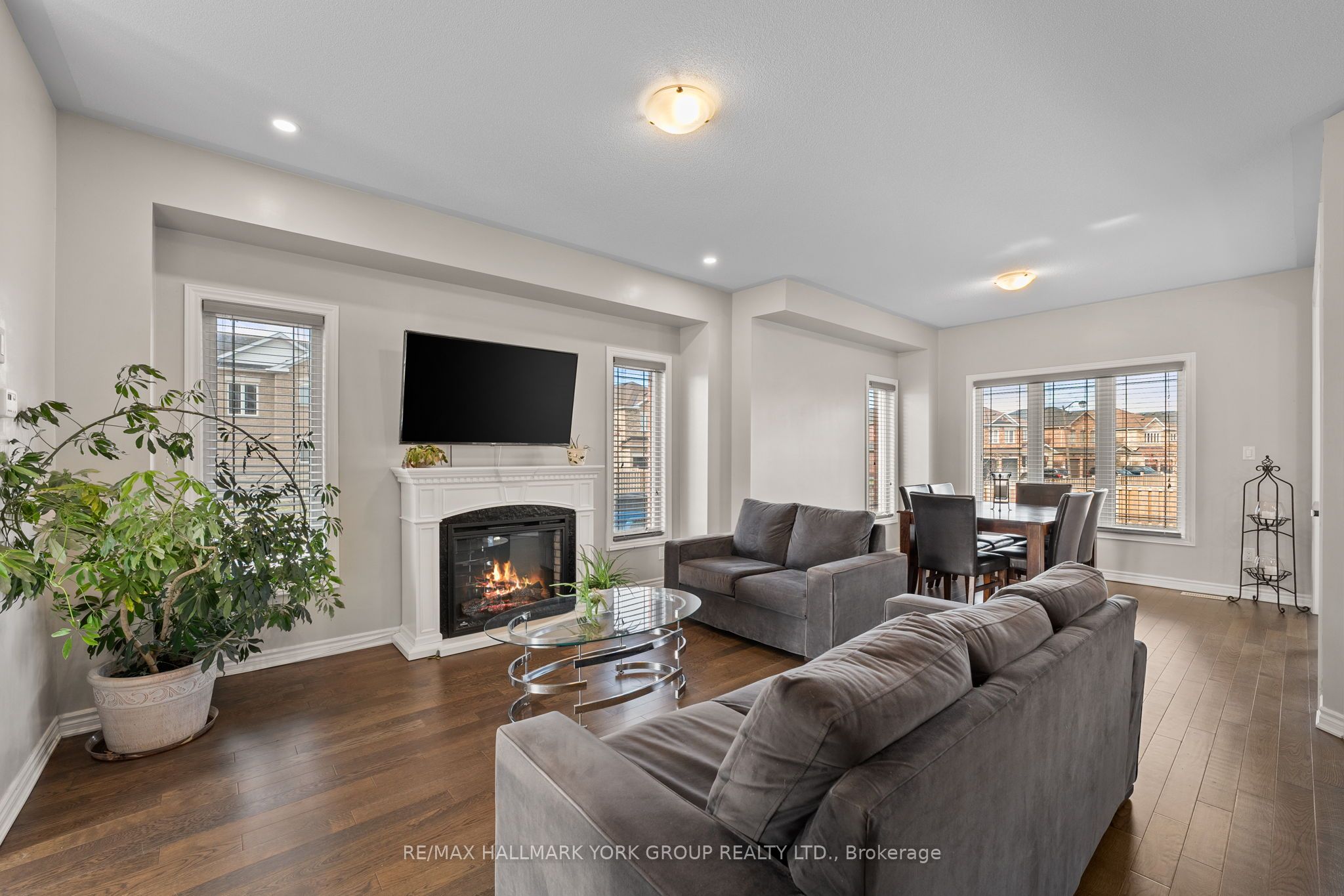 8 Pollock Avenue Property Photo 2